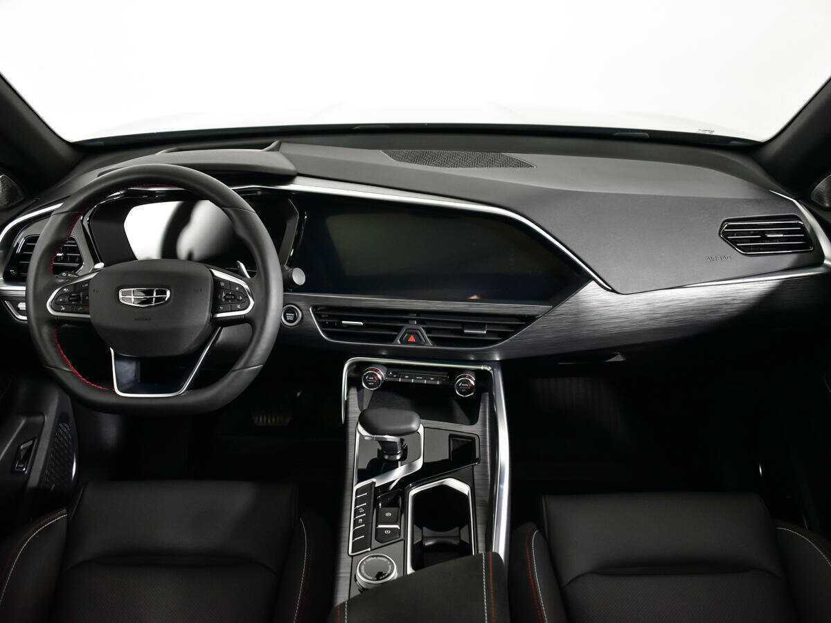 Купить Geely Tugella с пробегом. Фото: #9