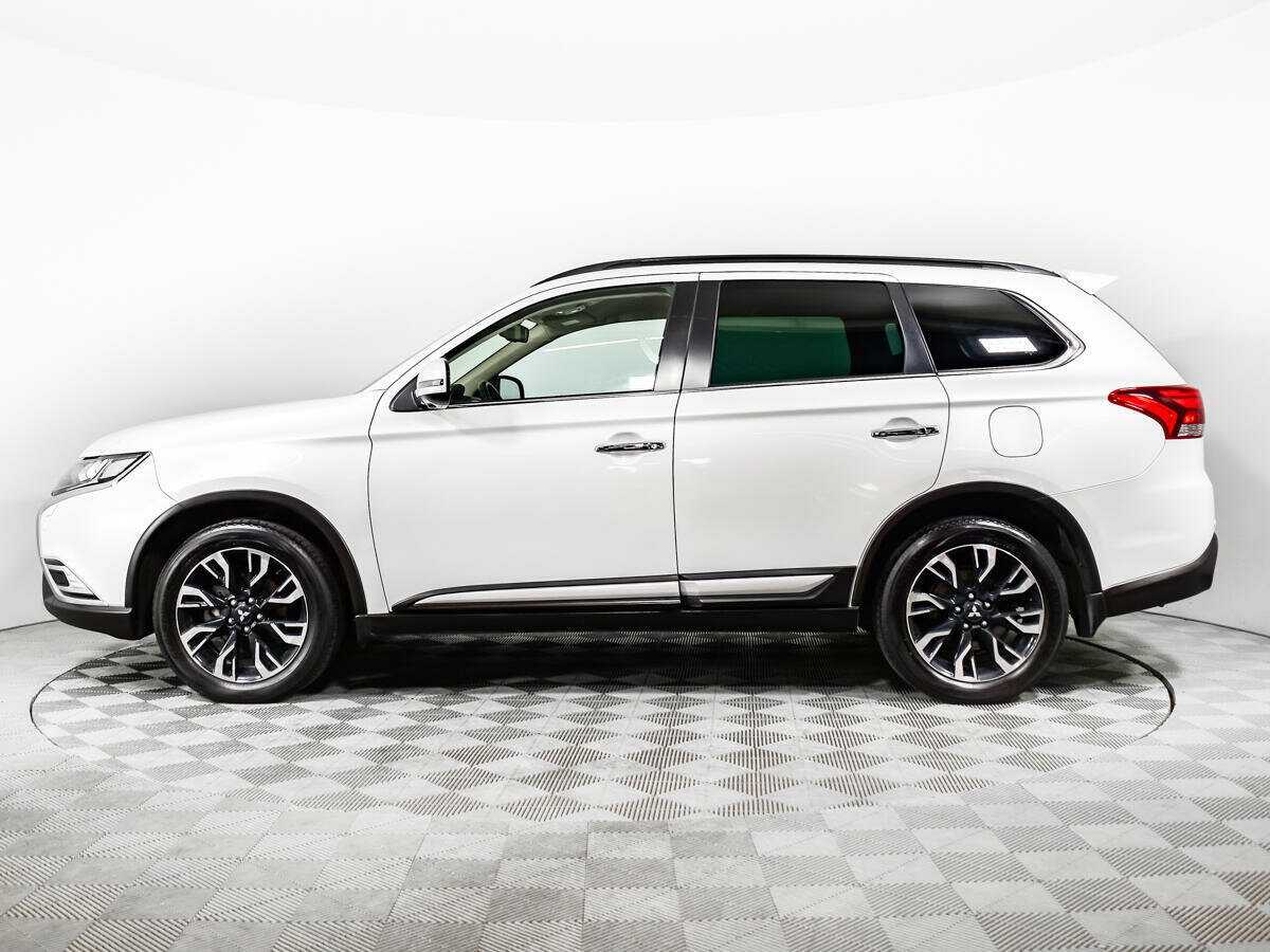 Купить Mitsubishi Outlander с пробегом. Фото: #7