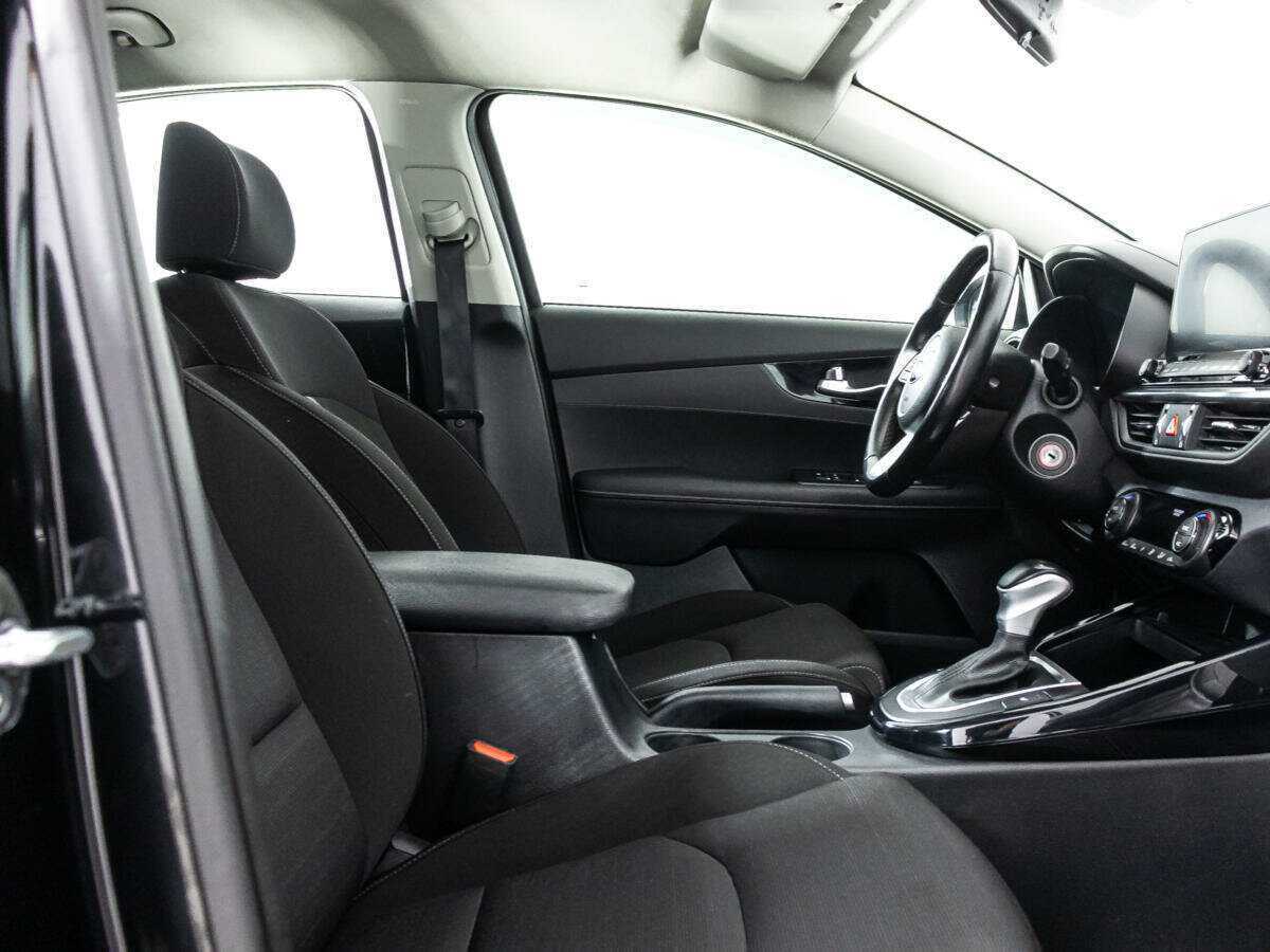 Купить Kia Cerato с пробегом. Фото: #20