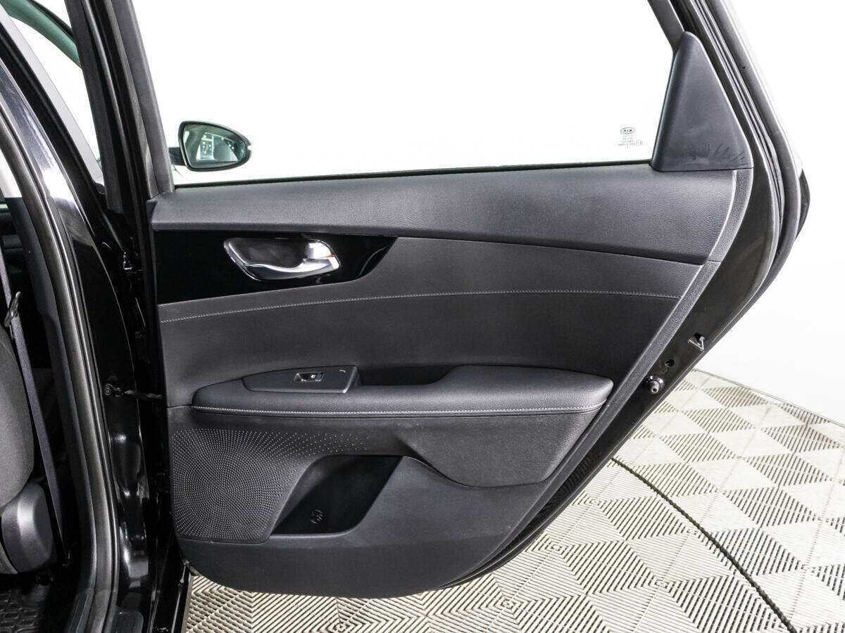 Купить Kia Cerato с пробегом. Фото: #23