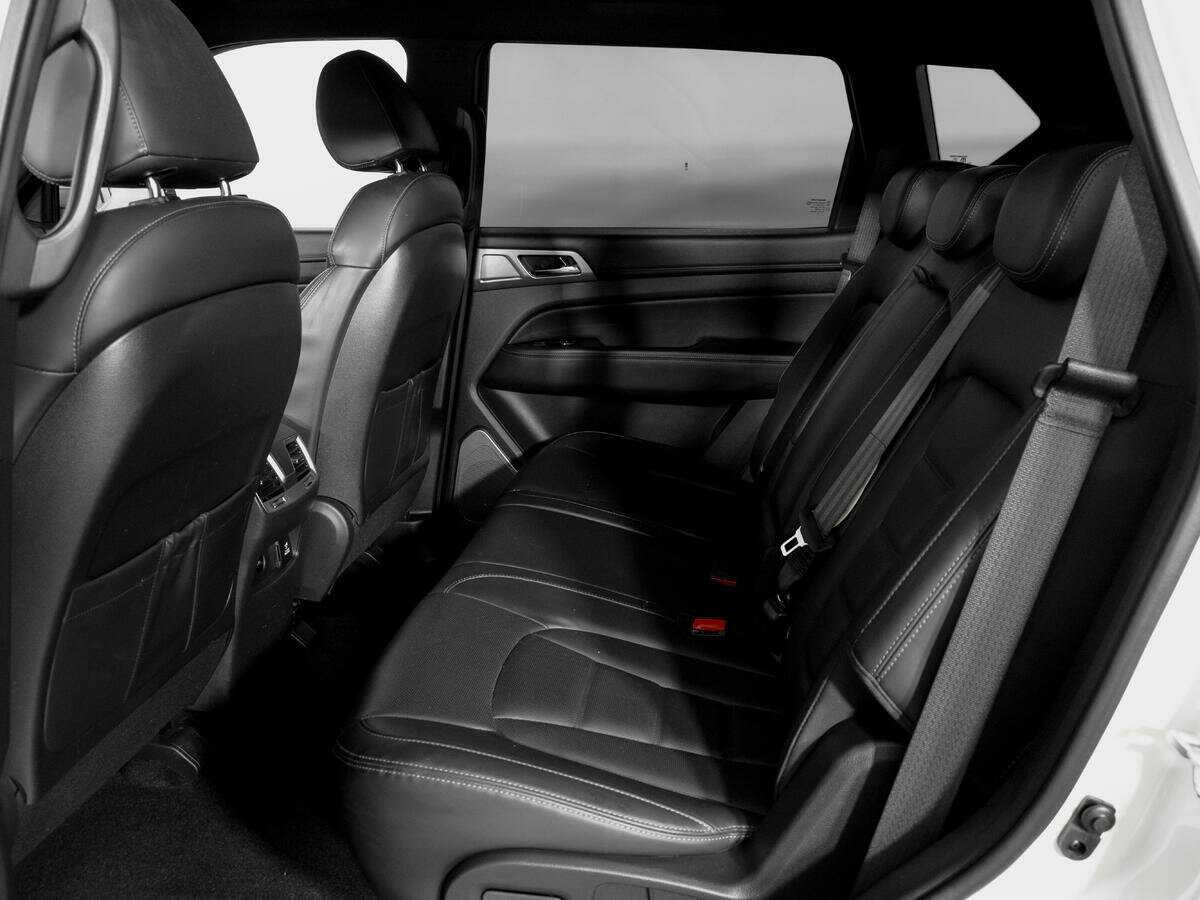 Купить SsangYong Rexton с пробегом. Фото: #9