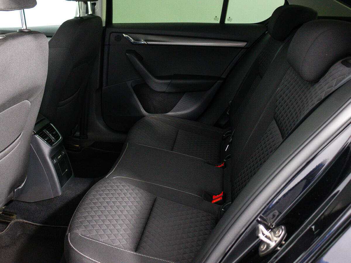 Купить Skoda Octavia с пробегом. Фото: #11