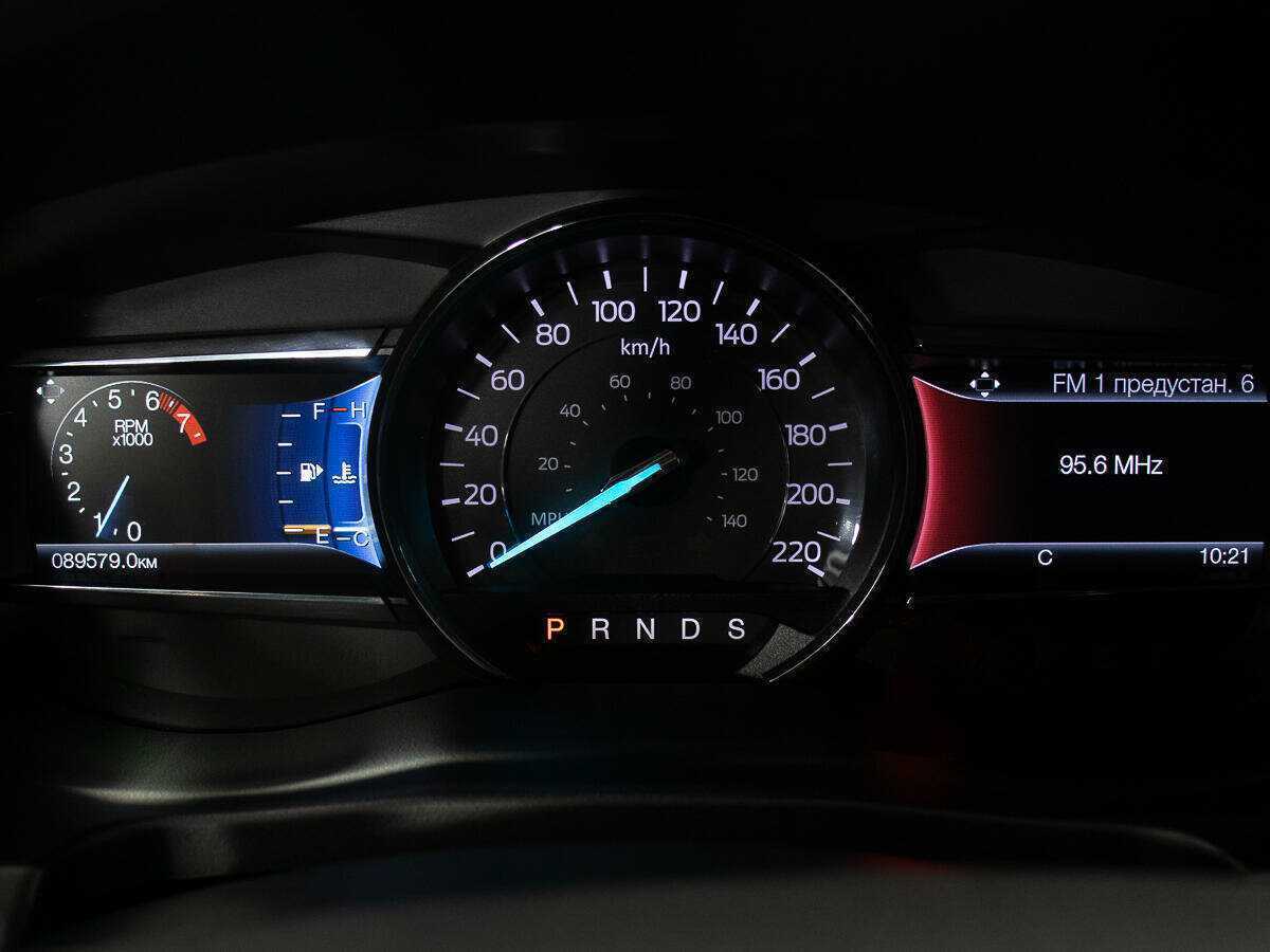 Купить Ford Explorer с пробегом. Фото: #15