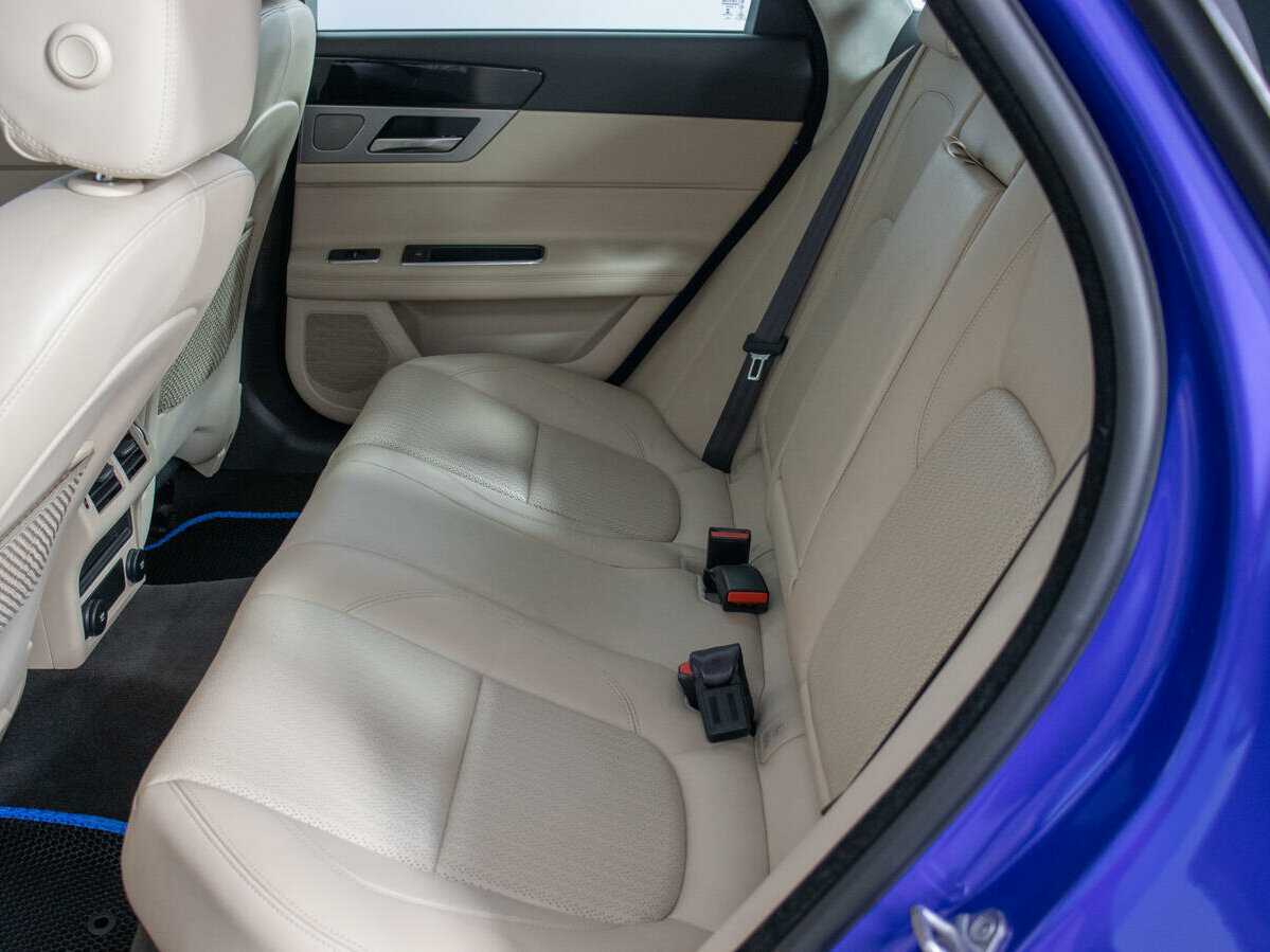 Купить Jaguar XF с пробегом. Фото: #14