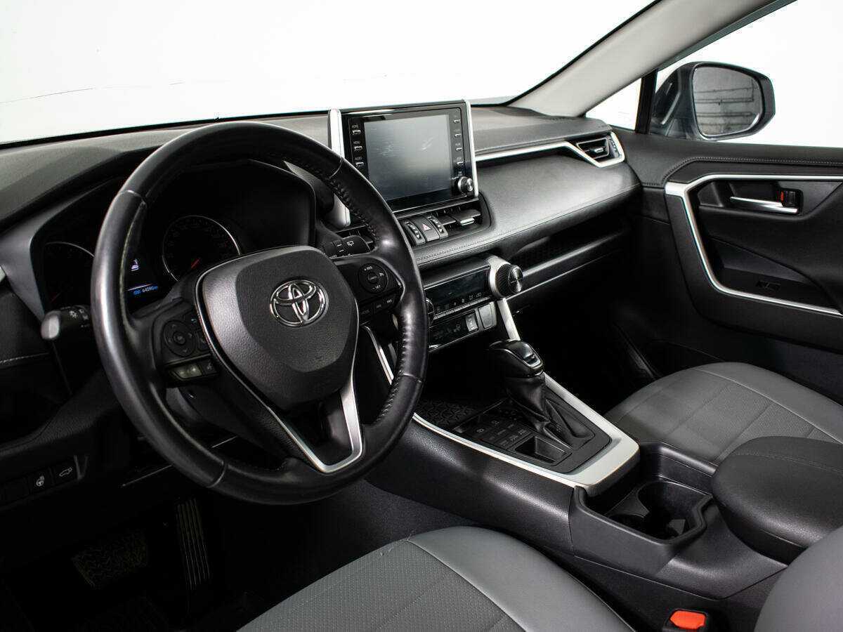 Купить Toyota RAV4 с пробегом. Фото: #10