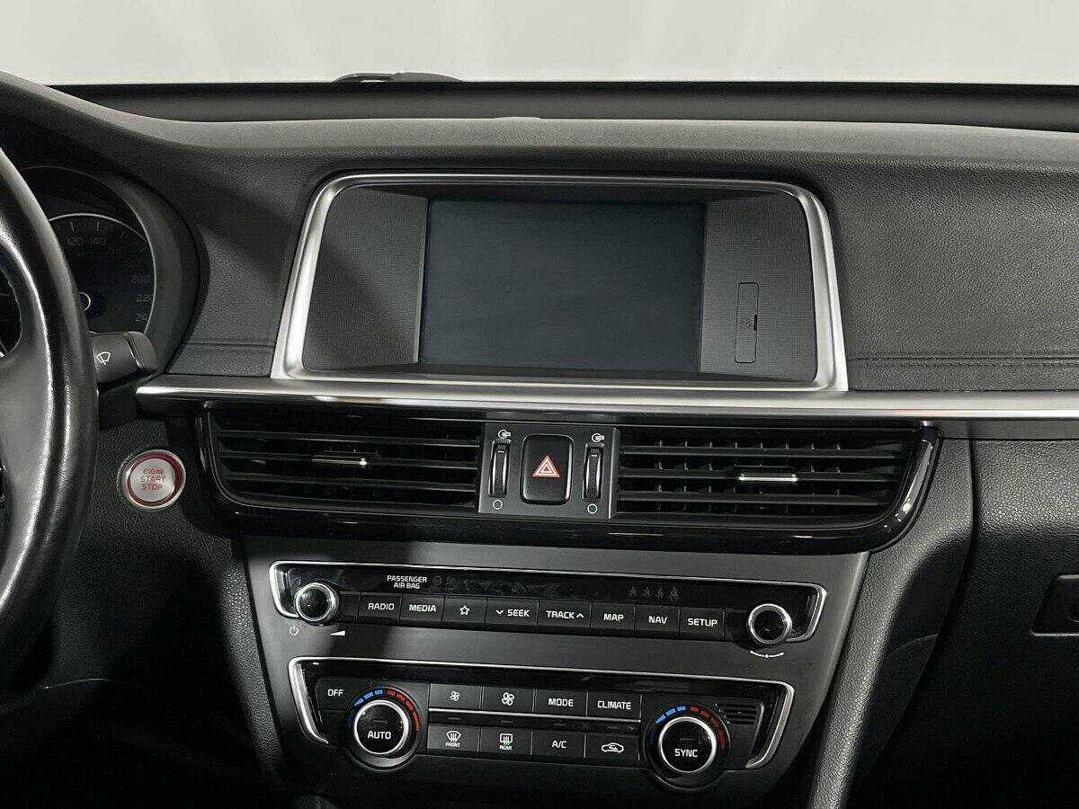 Купить Kia Optima с пробегом. Фото: #9