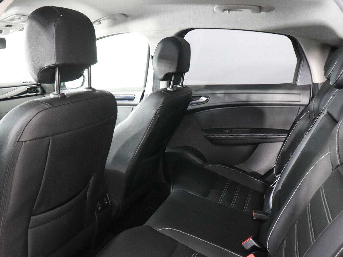 Купить Renault Arkana с пробегом. Фото: #11