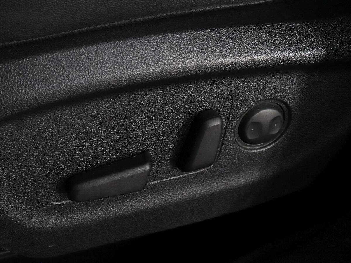 Купить Kia Sorento с пробегом. Фото: #9