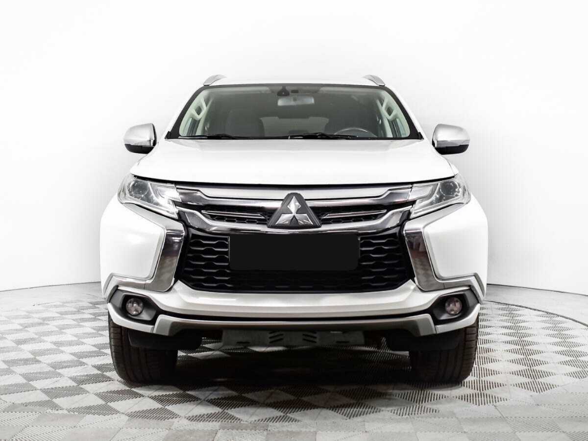 Купить Mitsubishi Pajero Sport с пробегом. Фото: #1