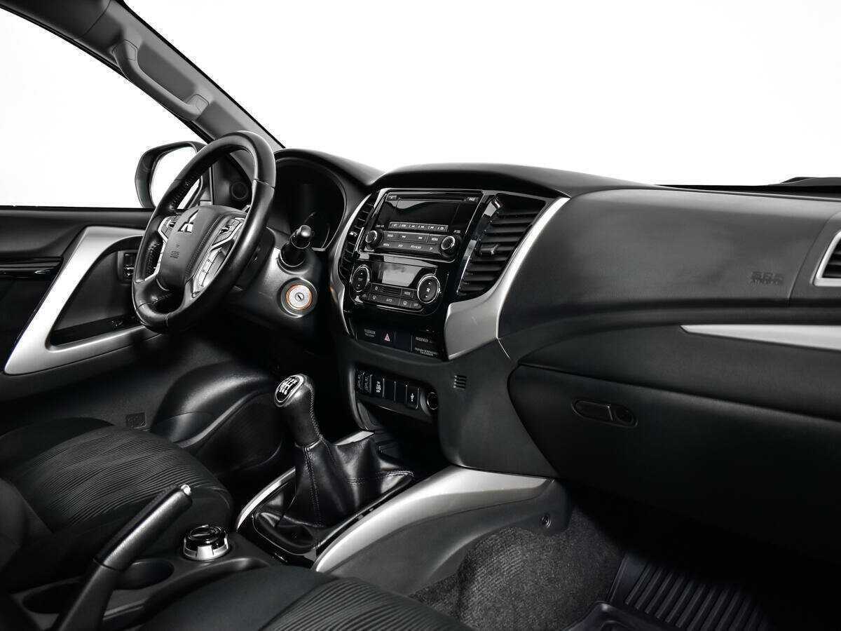 Купить Mitsubishi Pajero Sport с пробегом. Фото: #8