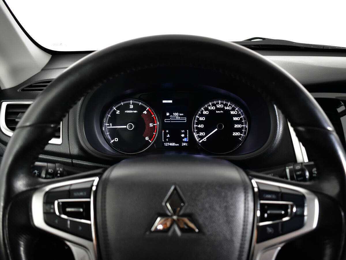 Купить Mitsubishi Pajero Sport с пробегом. Фото: #10