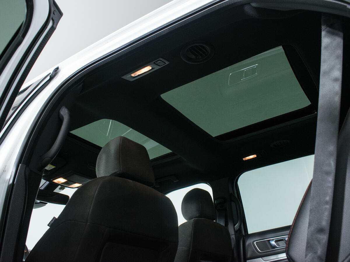 Купить Ford Explorer с пробегом. Фото: #11