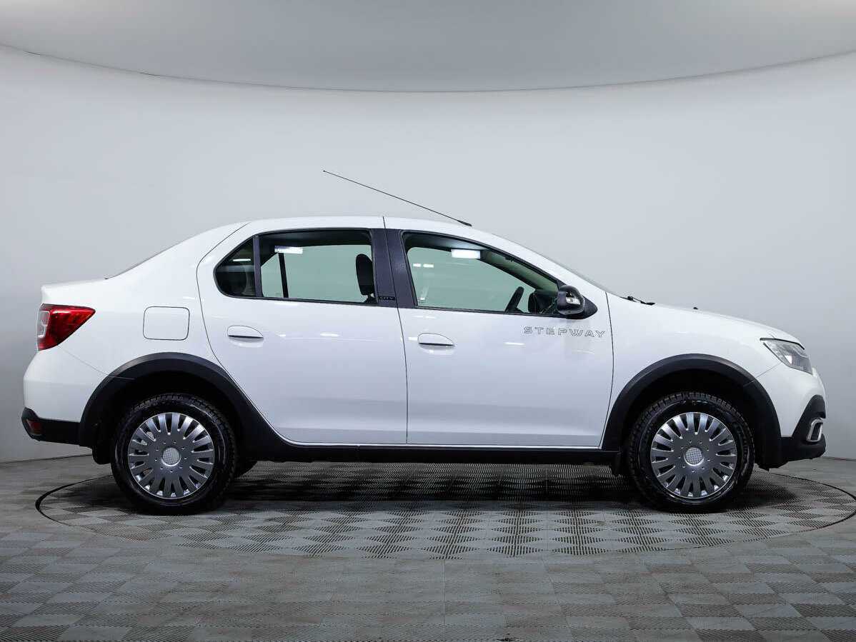 Купить Renault Logan с пробегом. Фото: #2