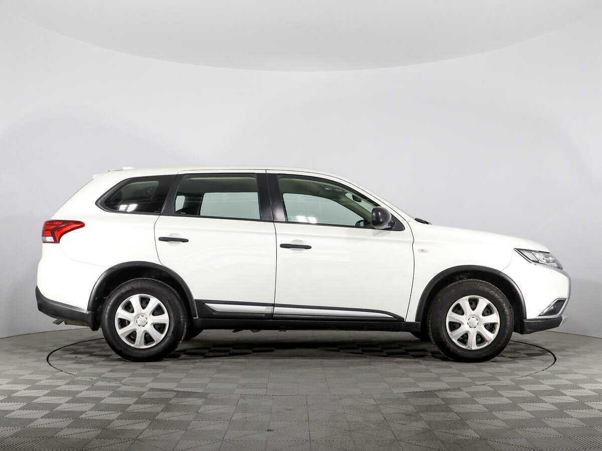 Купить Mitsubishi Outlander с пробегом. Фото: #3