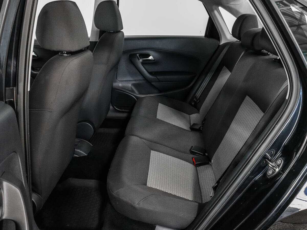Купить Volkswagen Polo с пробегом. Фото: #9