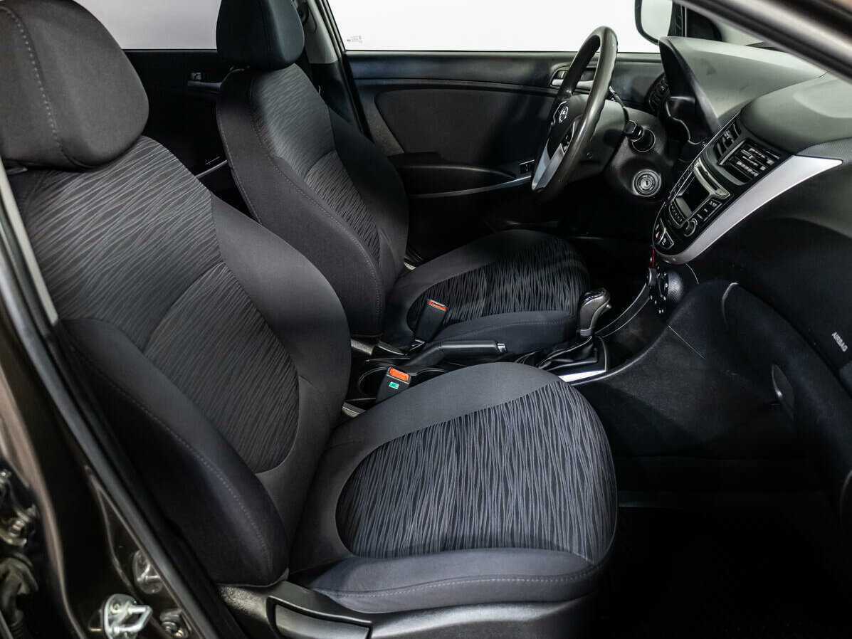 Купить Hyundai Solaris с пробегом. Фото: #8