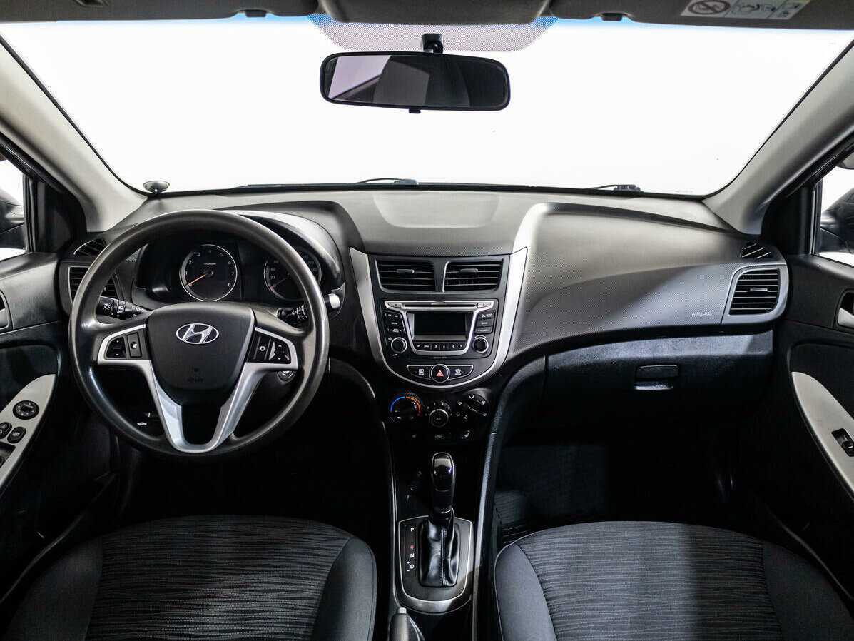 Купить Hyundai Solaris с пробегом. Фото: #12