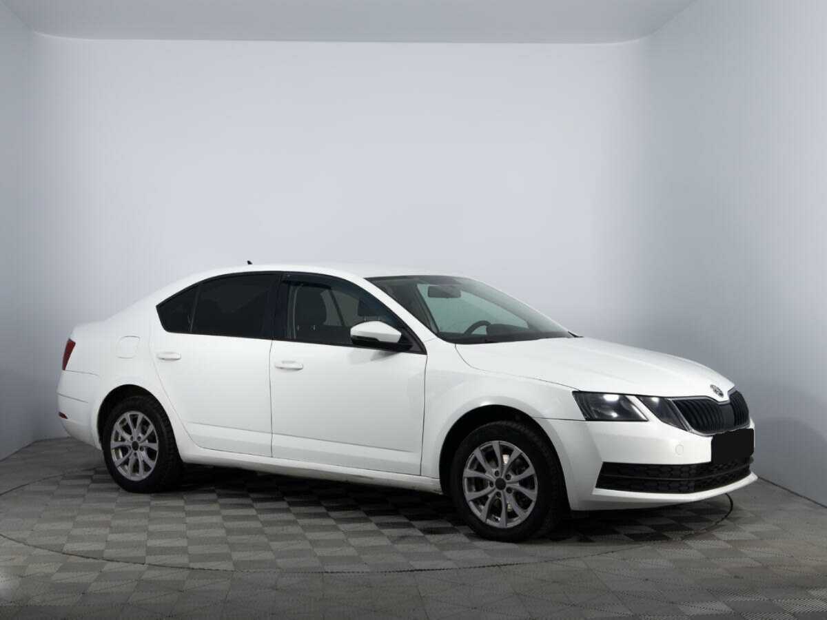 Купить Skoda Octavia с пробегом. Фото: #2