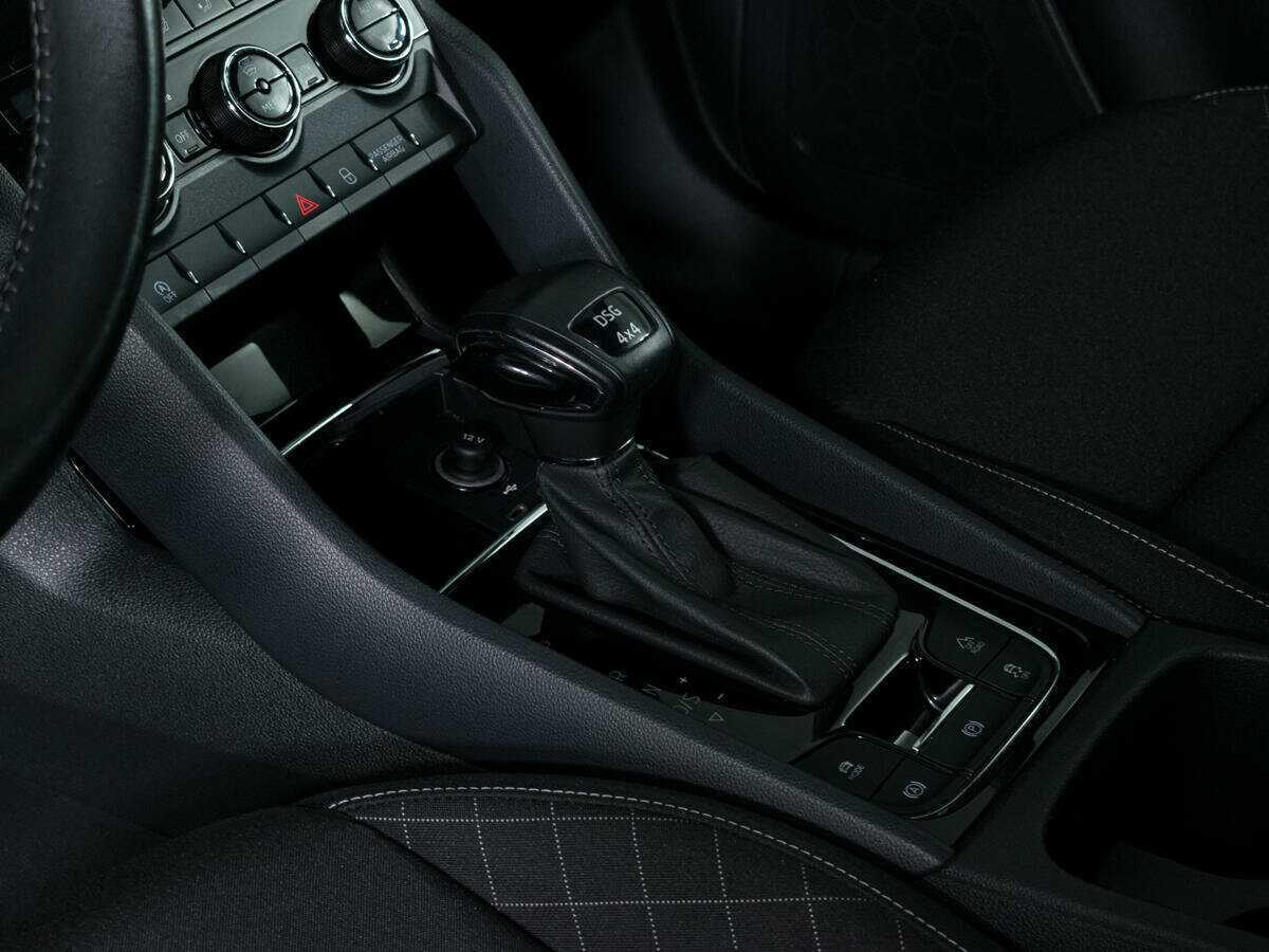 Купить Skoda Karoq с пробегом. Фото: #14