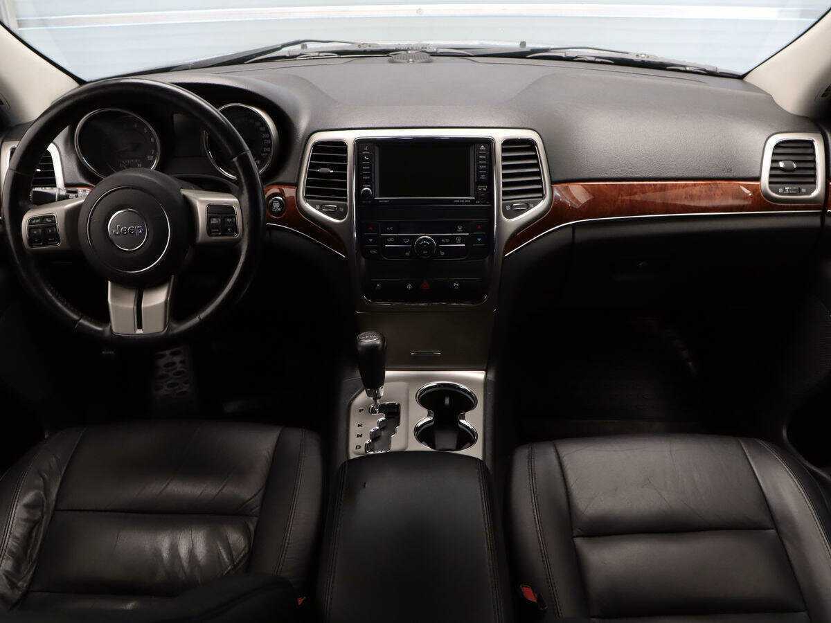 Купить Jeep Grand Cherokee с пробегом. Фото: #8