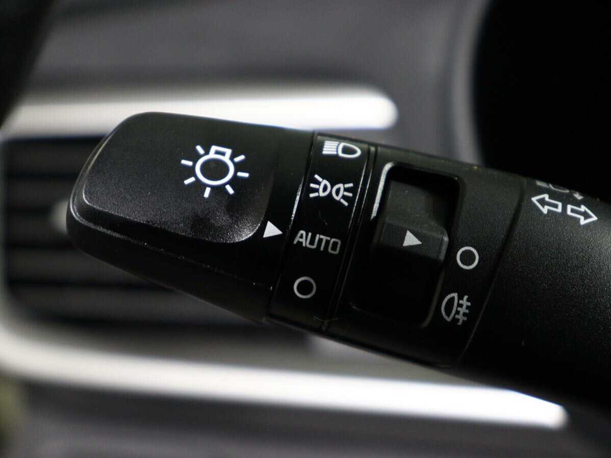 Купить Kia Optima с пробегом. Фото: #15