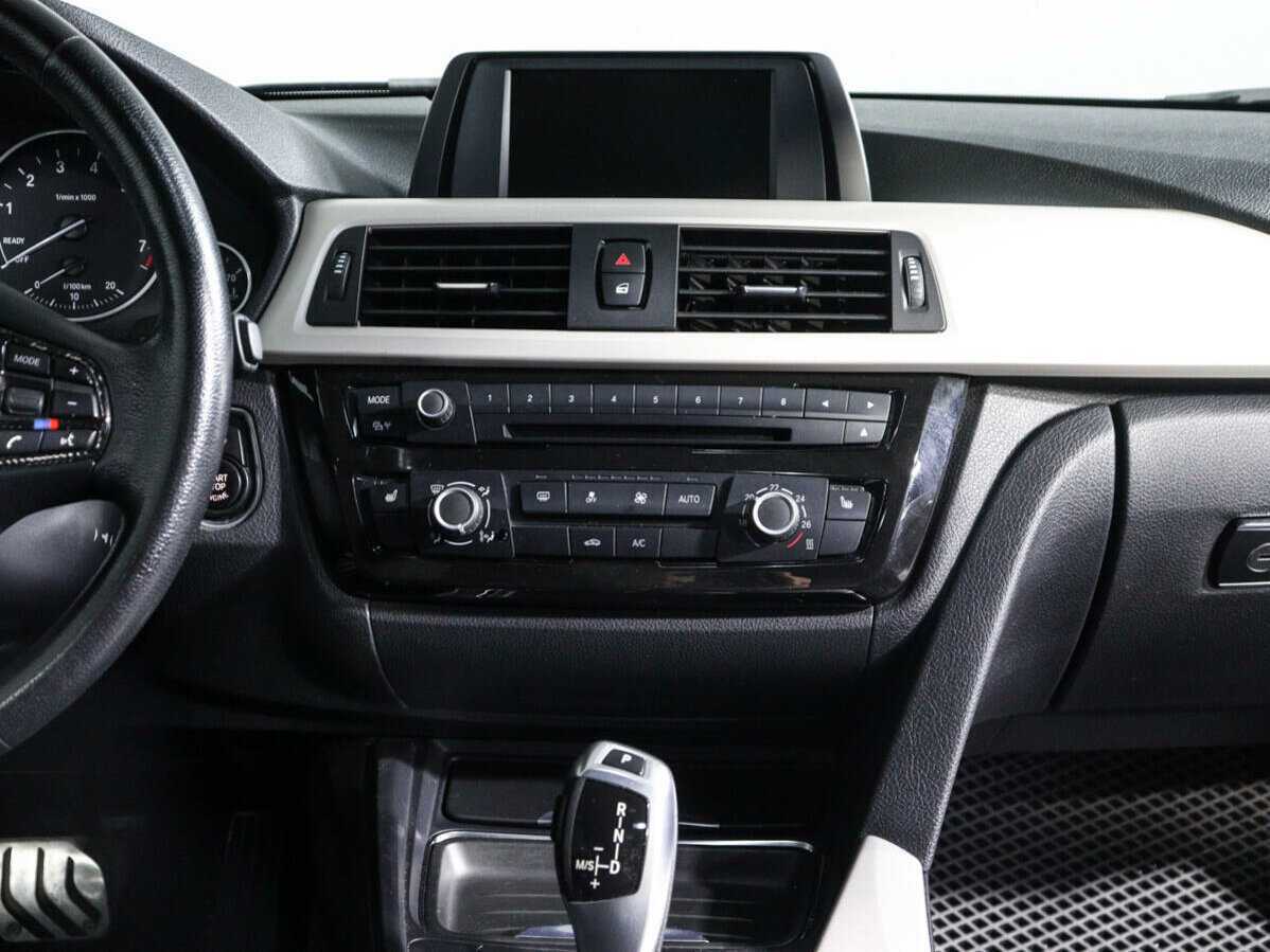 Купить BMW 3 серии с пробегом. Фото: #10