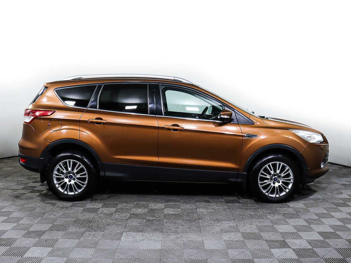 Купить Ford Kuga с пробегом. Фото: #2