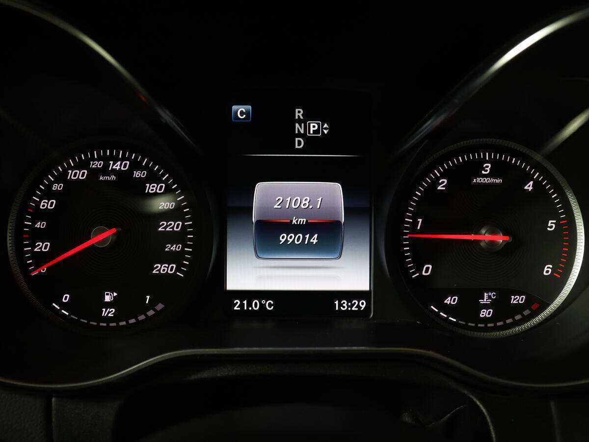 Купить Mercedes-Benz C-Класс с пробегом. Фото: #10