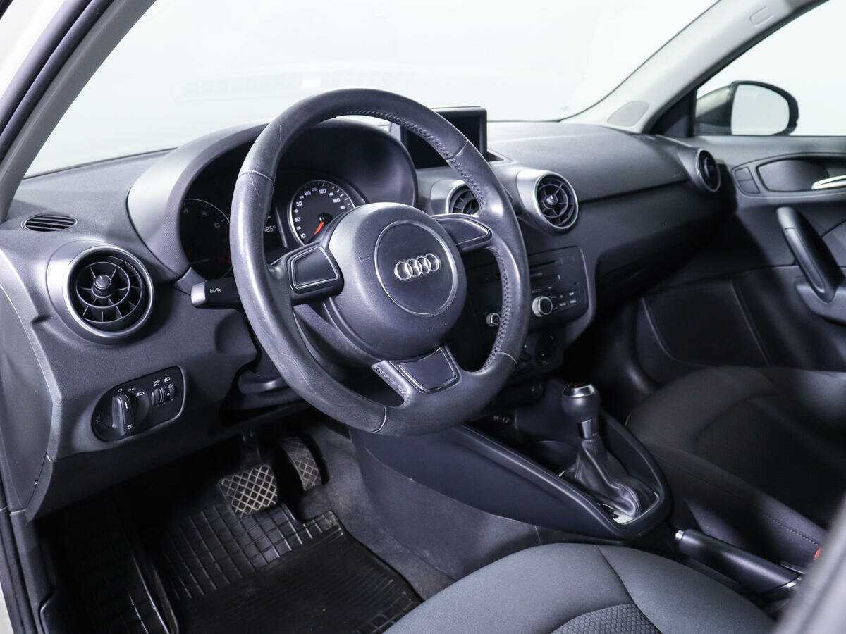 Купить Audi A1 с пробегом. Фото: #10