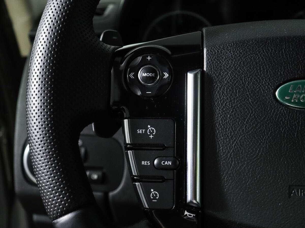Купить Land Rover Discovery с пробегом. Фото: #21