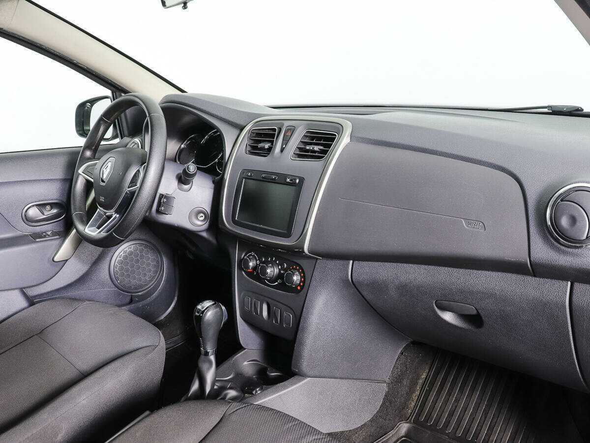 Купить Renault Logan с пробегом. Фото: #7