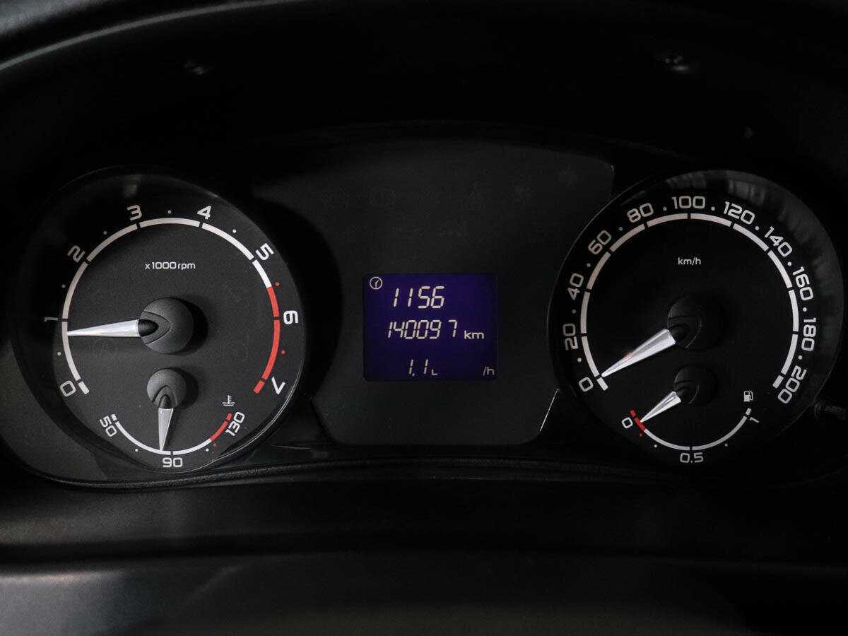 Купить Lada (ВАЗ) Priora с пробегом. Фото: #8