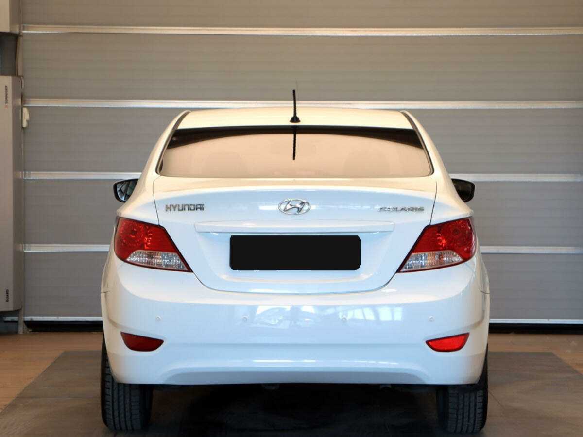 Купить Hyundai Solaris с пробегом. Фото: #4