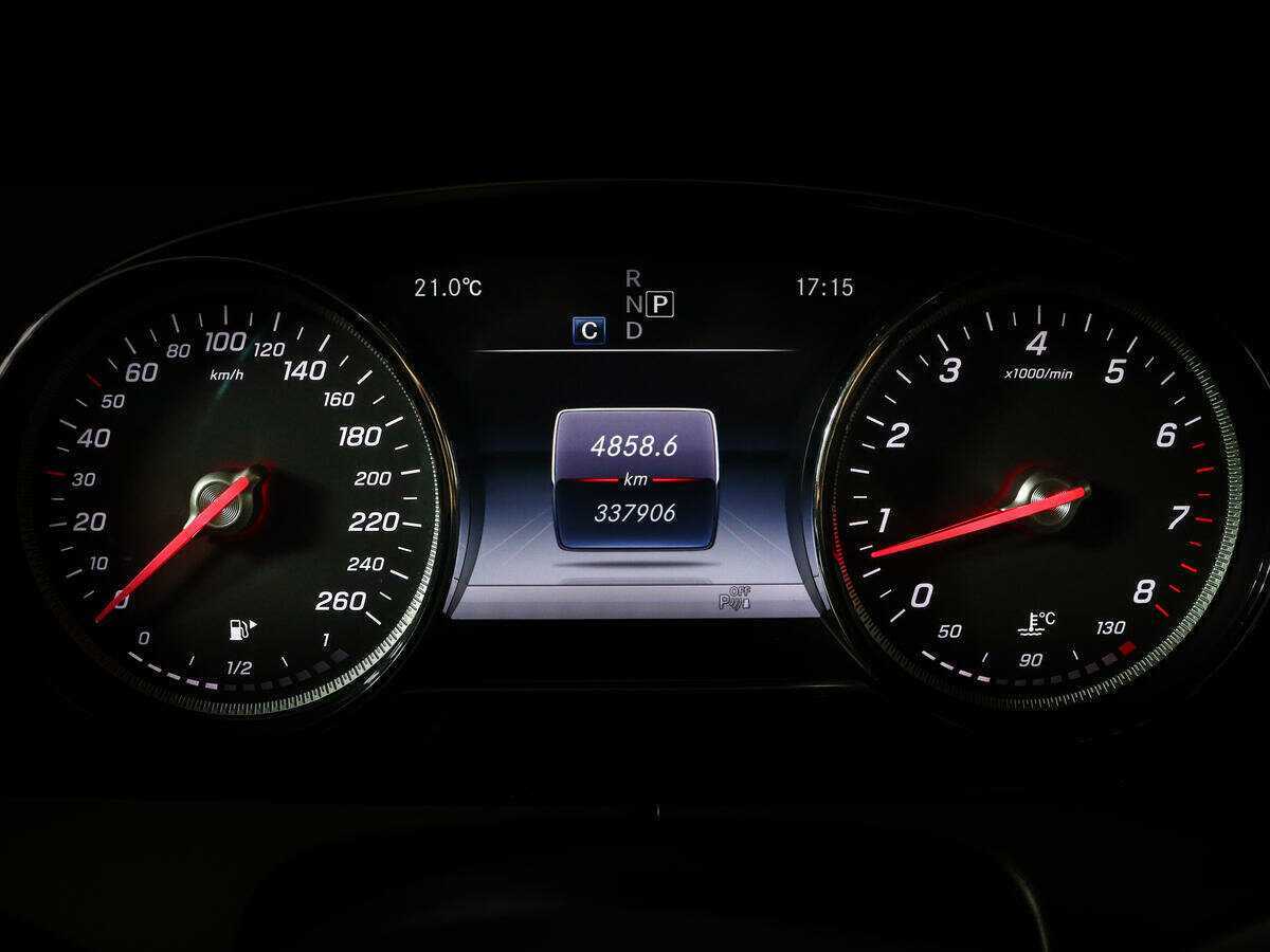 Купить Mercedes-Benz E-Класс с пробегом. Фото: #10