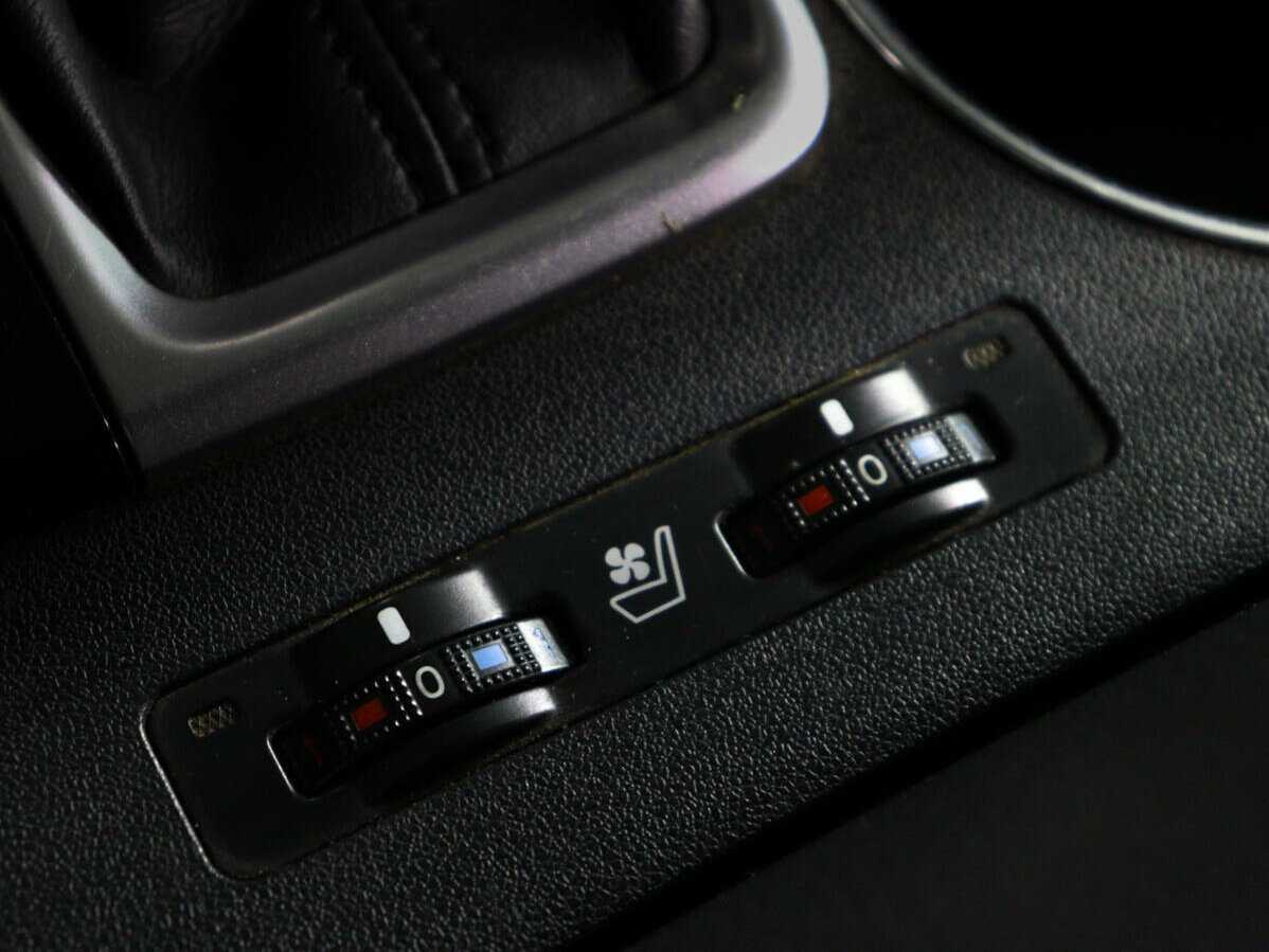 Купить Toyota Highlander с пробегом. Фото: #19