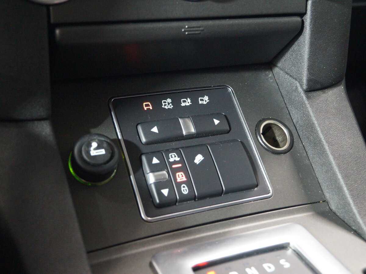 Купить Land Rover Discovery с пробегом. Фото: #25