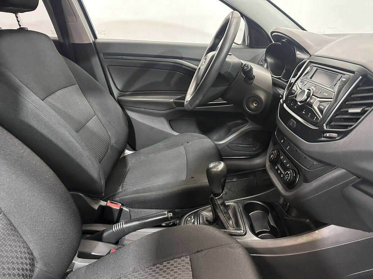 Купить Lada (ВАЗ) Vesta с пробегом. Фото: #9