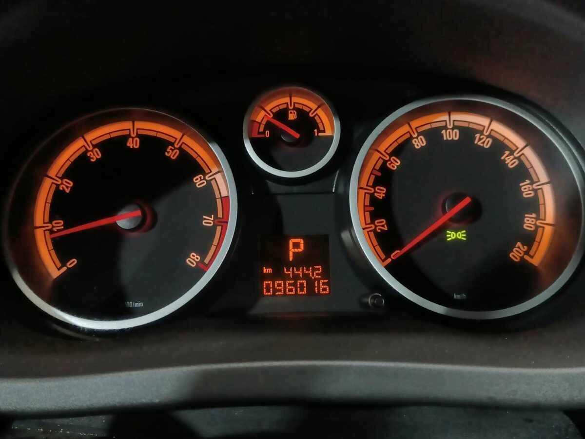 Купить Opel Corsa с пробегом. Фото: #11