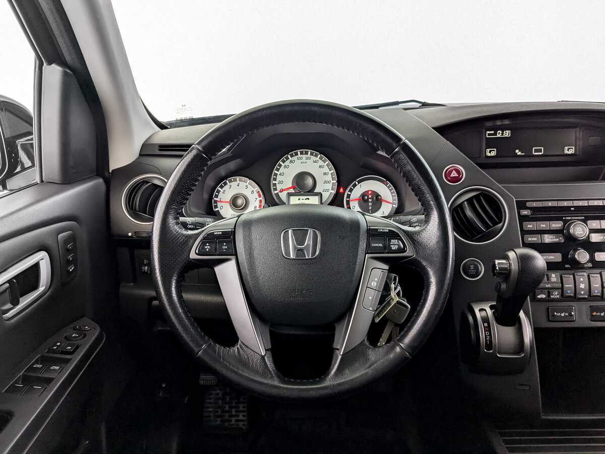 Купить Honda Pilot с пробегом. Фото: #17