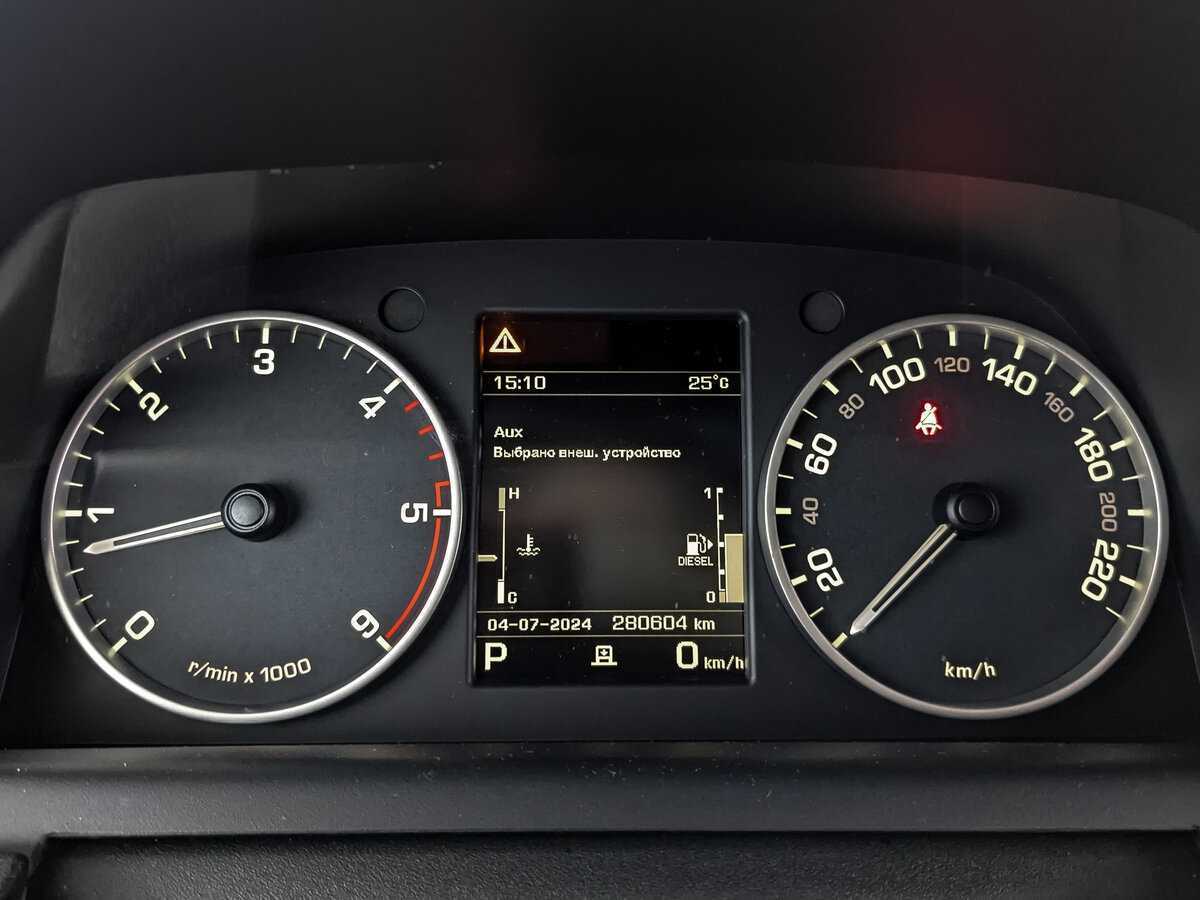 Купить Land Rover Discovery с пробегом. Фото: #11