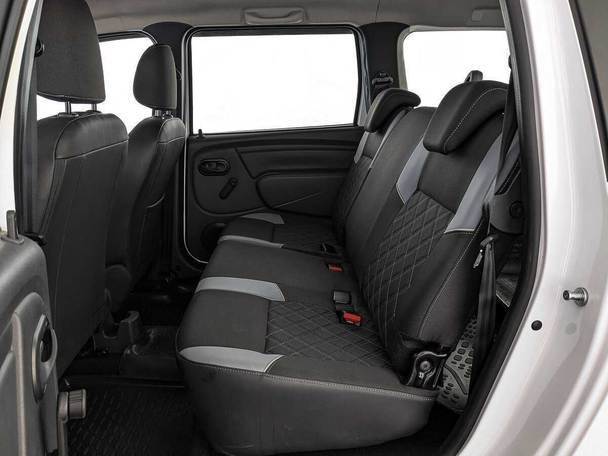 Купить Lada (ВАЗ) Largus с пробегом. Фото: #13