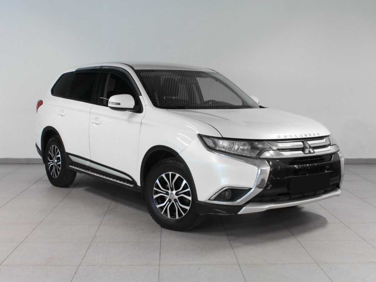 Купить Mitsubishi Outlander с пробегом. Фото: #2