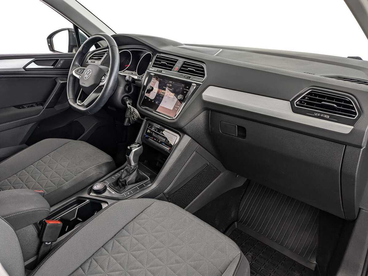 Купить Volkswagen Tiguan с пробегом. Фото: #8