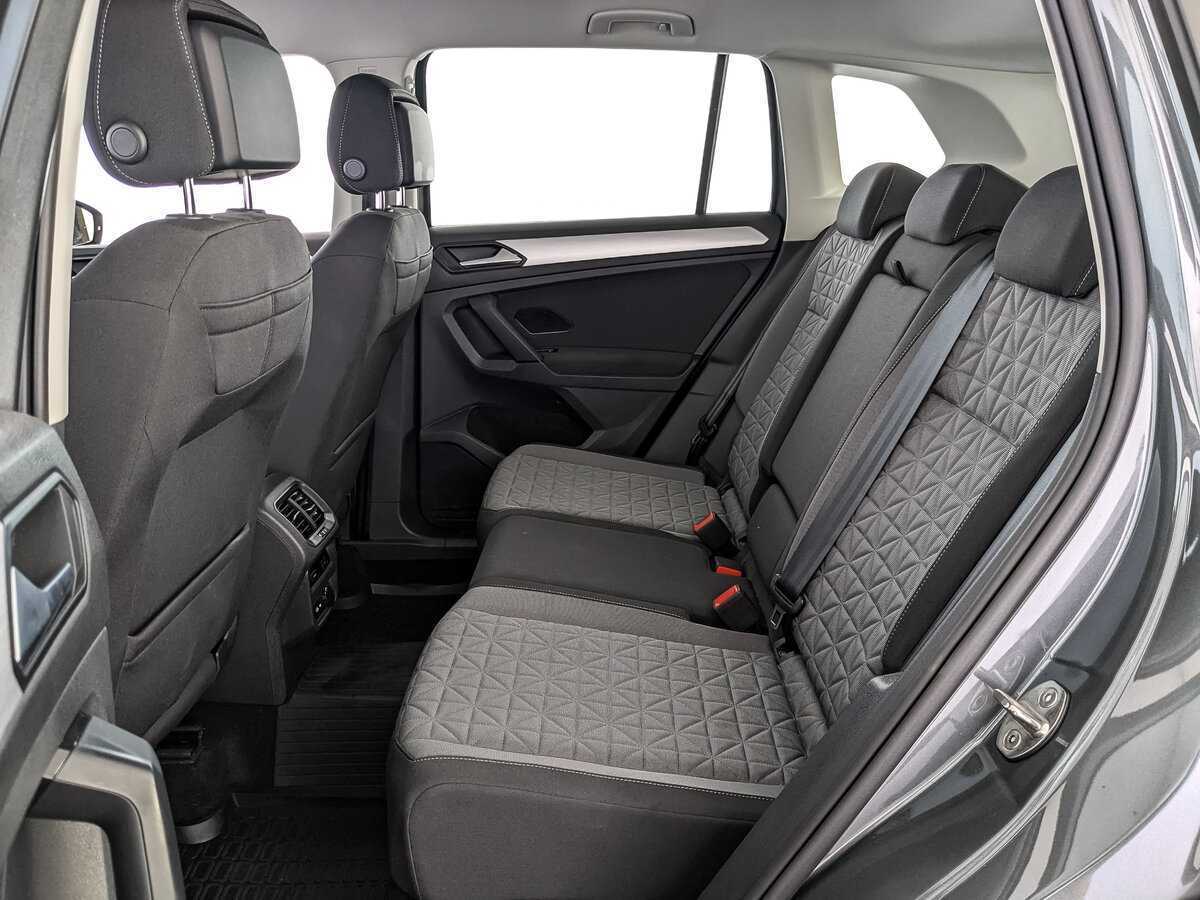 Купить Volkswagen Tiguan с пробегом. Фото: #13