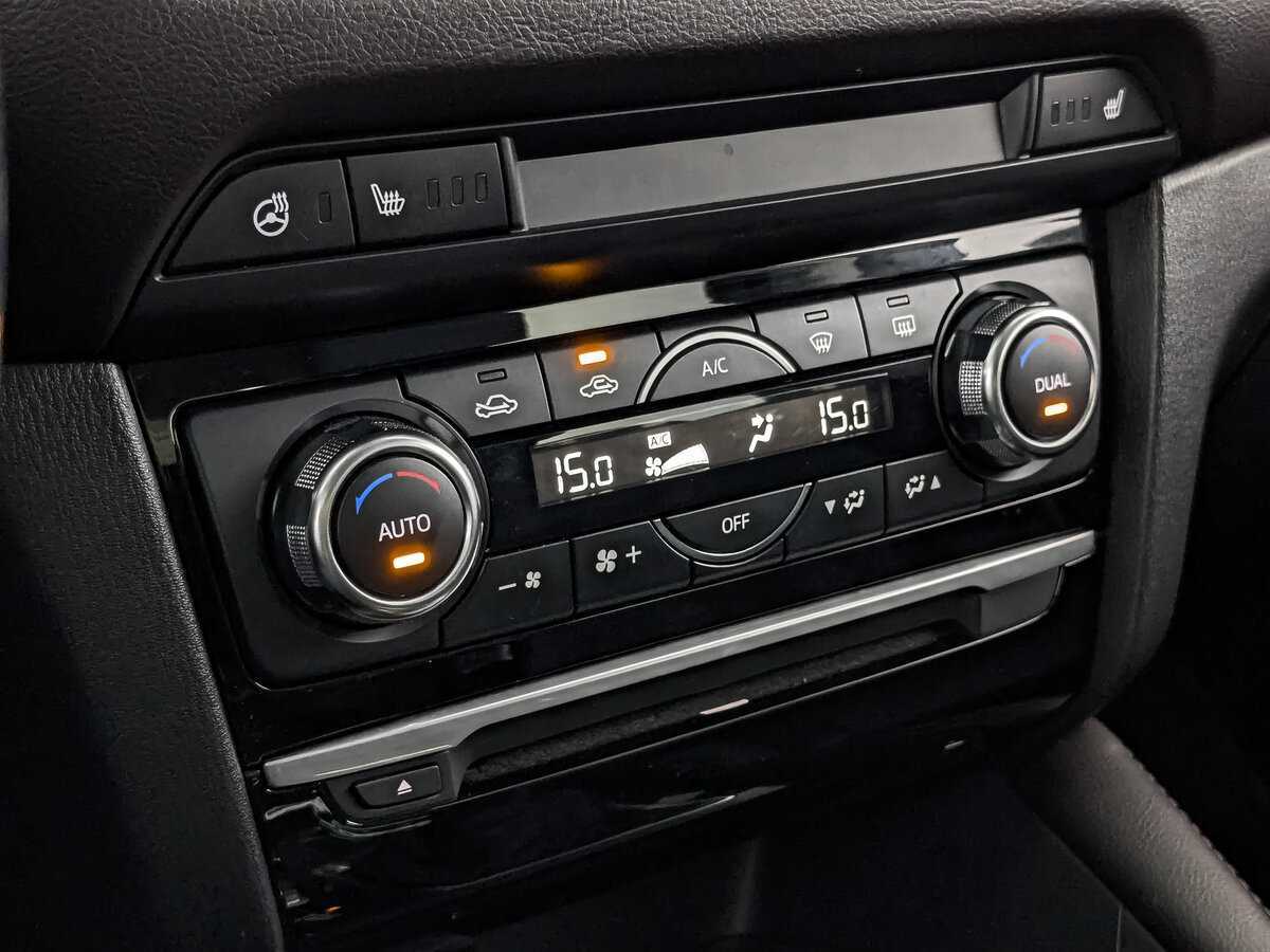 Купить Mazda 6 с пробегом. Фото: #16