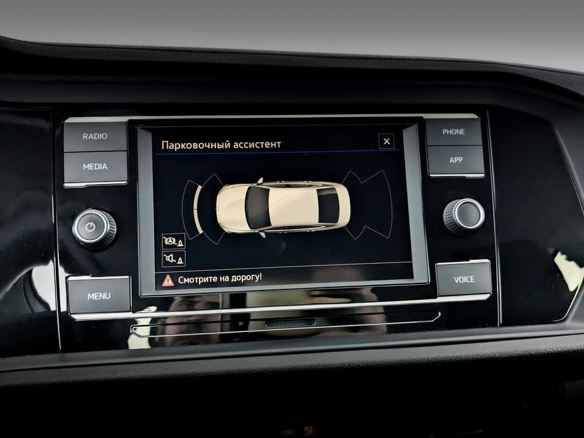 Купить Volkswagen Jetta с пробегом. Фото: #21