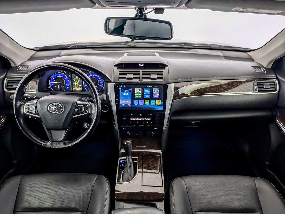 Купить Toyota Camry с пробегом. Фото: #11