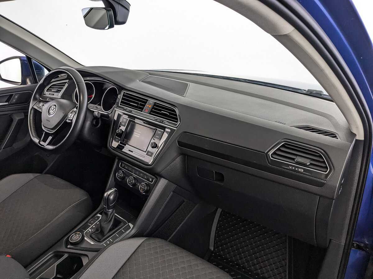 Купить Volkswagen Tiguan с пробегом. Фото: #8