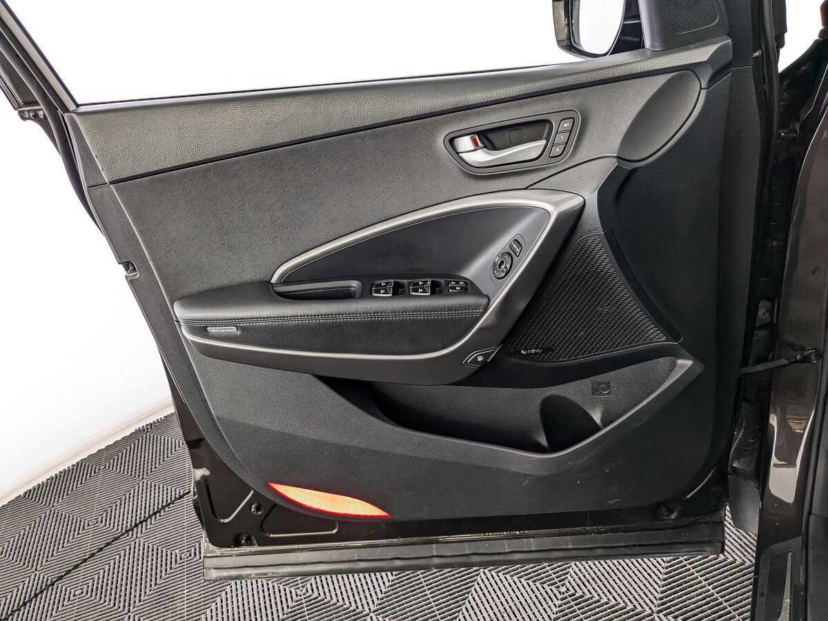Купить Hyundai Santa Fe с пробегом. Фото: #14