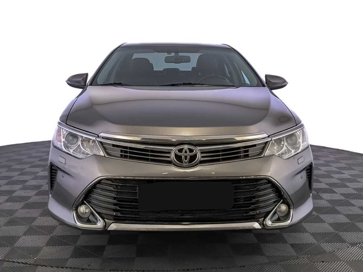 Купить Toyota Camry с пробегом. Фото: #1